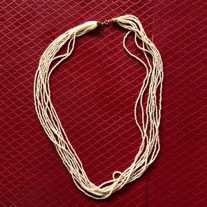 Vintage beaded necklace.